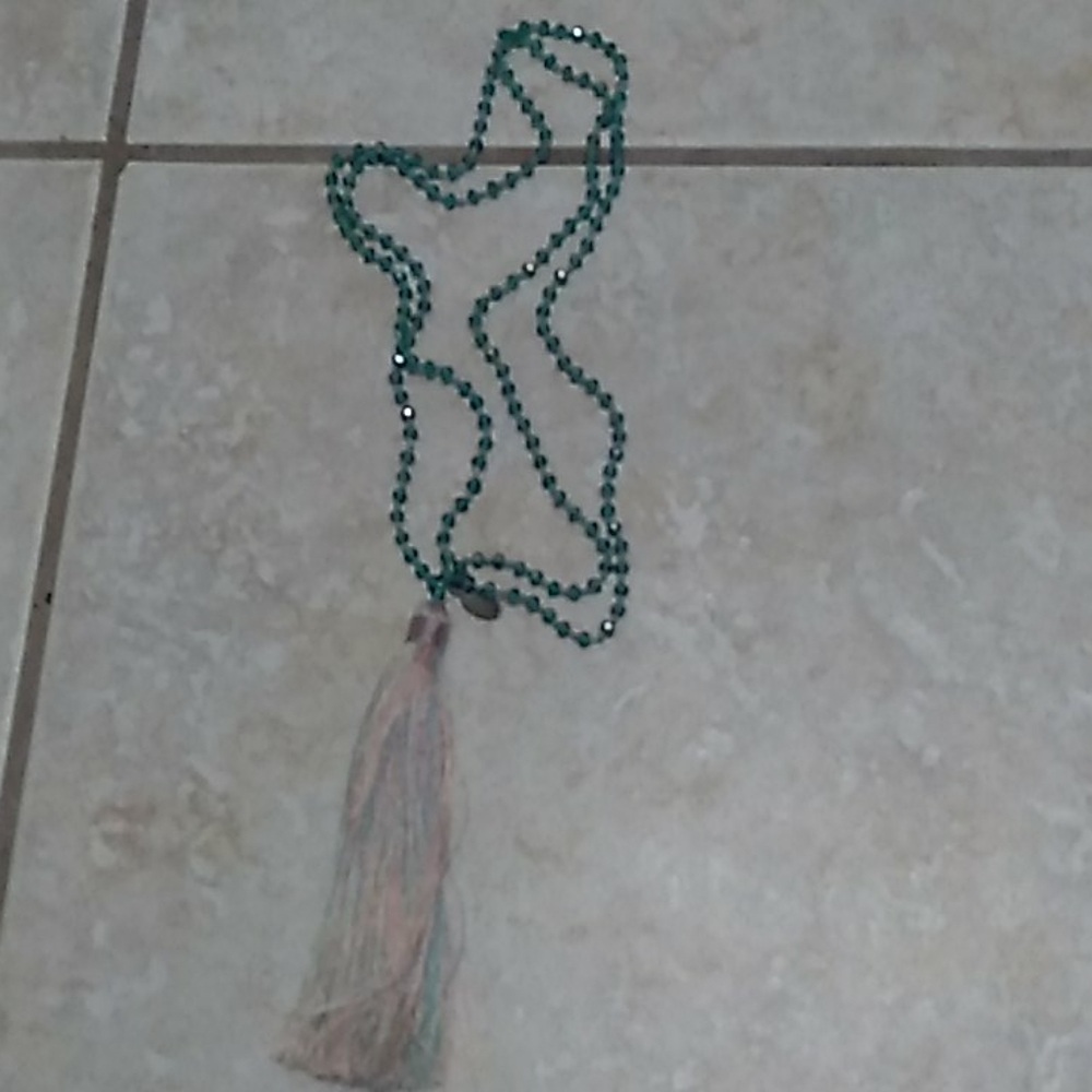 Zacasha tassle necklace